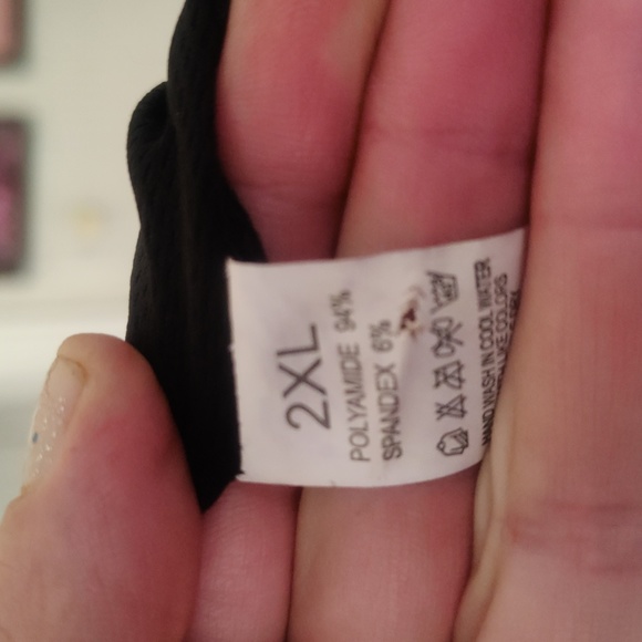 2 bras with adjustable shoulder and chest straps 2XL - Picture 5 of 14